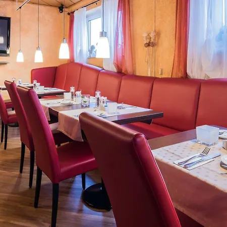 Sperling Mit E-ladestation ホテル