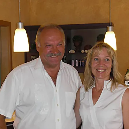 Sperling Mit E-ladestation Hotel Espira