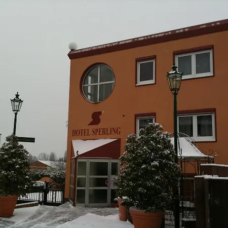 Sperling Mit E-ladestation Hotel 3*