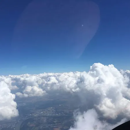 Sperling Mit E-ladestation ホテル