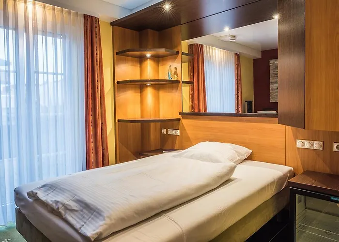 Sperling Mit E-ladestation ホテル 3*